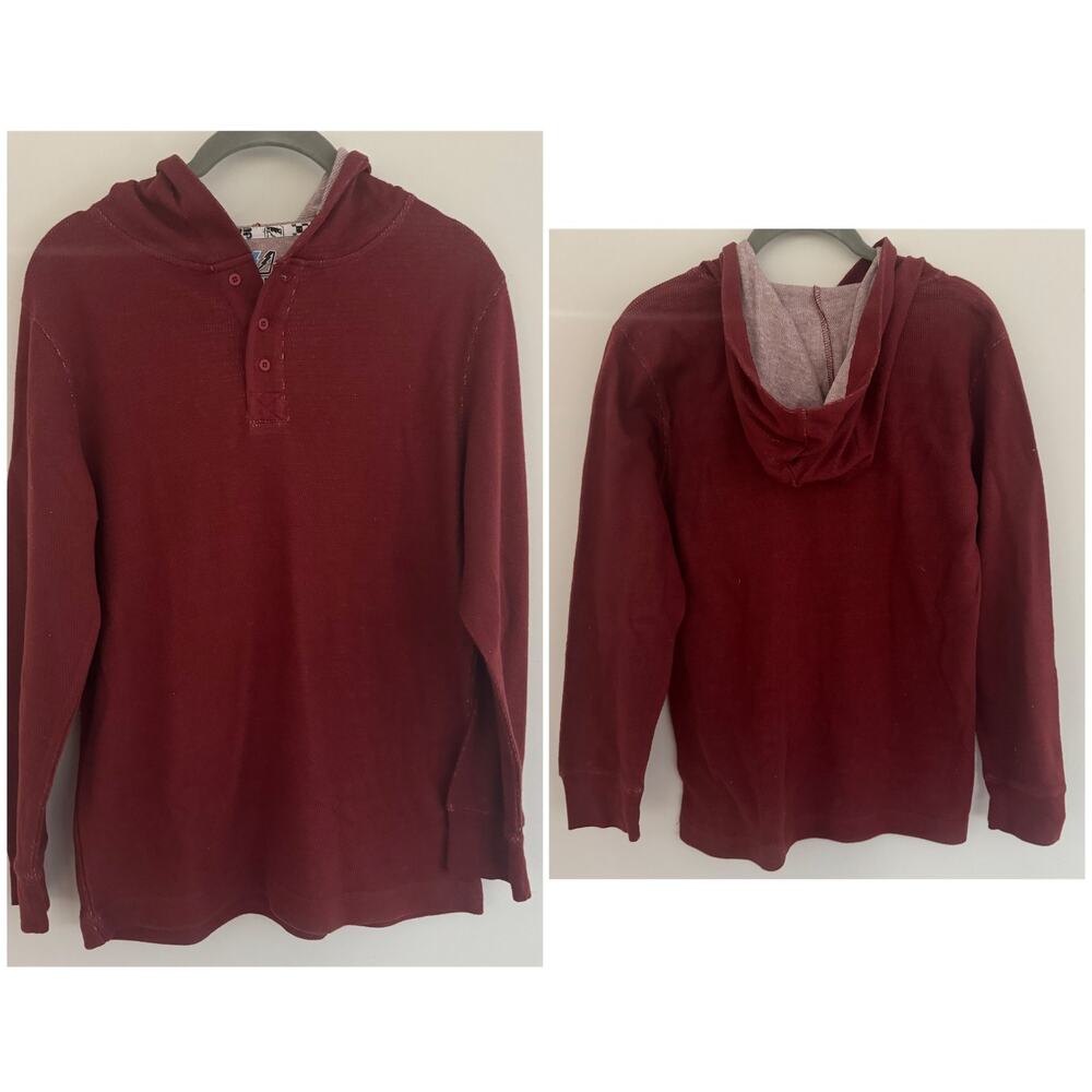 Amplify Pullover Hoodie in Maroon